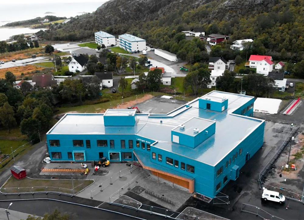 Lødingen skole sett ovenfra